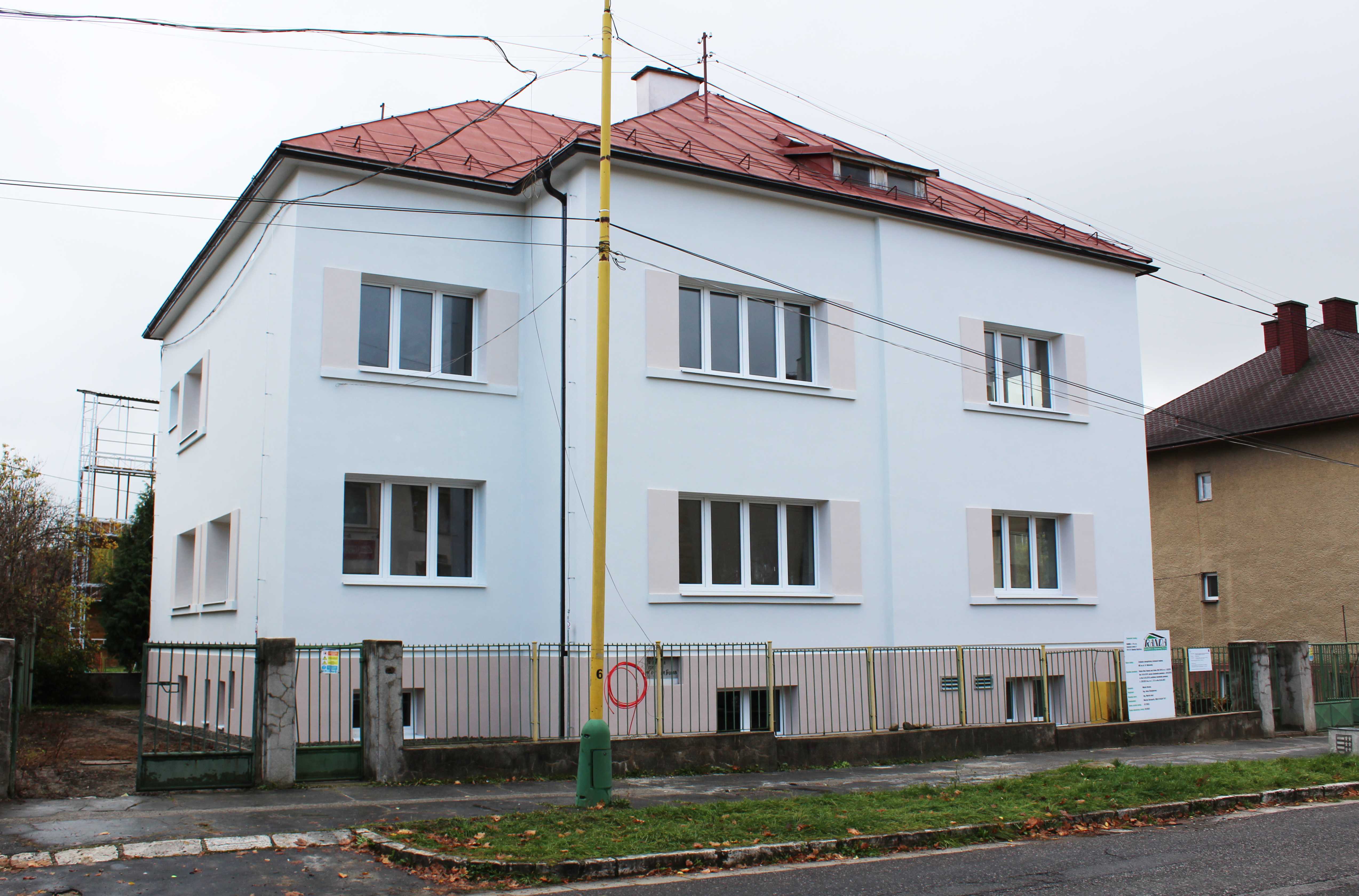 Mesto obnovuje materské školy na uliciach Hradby a B. Němcovej